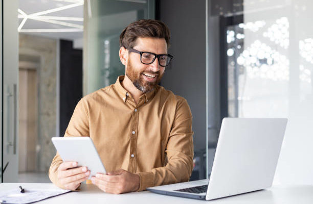 la rédaction SEO Lyon joue un rôle déterminant dans la transformation du trafic en opportunités commerciales concrètes.