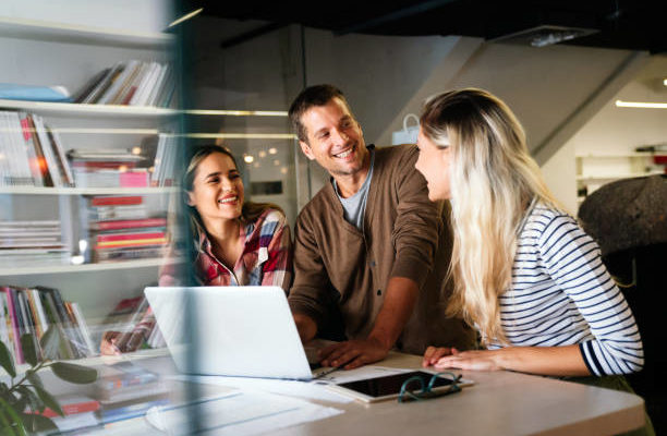 La rédaction SEO Lyon aide les entreprises à capter un trafic qualifié en combinant expertise éditoriale et techniques de